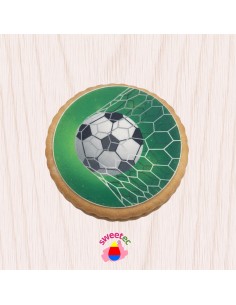 6.5cm chocolate biscuit with edible print of a soccer ball in a net, on a light wooden background with the Sweetec logo. Ideal f